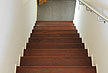 品番:am-step-110116 アンバー メープル 無垢 フローリング 階段材 施工画像 床材品番:AM（段板部材　蹴込板部材　段鼻部材加工 框材 オイル塗装）