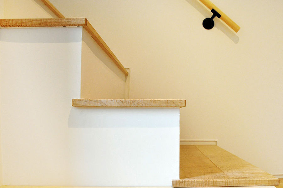 品番:sm-14 シルキー メープル 無垢フローリング 階段材 施工画像 ナインマンス設計