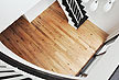 シベリアン ウォール ナット クルミフローリング 施工事例（SW-03）1枚物opc 寸法 長さ1820mm ｘ巾130mm ｘ15mm厚 床暖房 節有 埋木 ラフ グレード 1.656平米入/ケース/複数枚入 植物 オイル ワックス クリアー色 上がり框 硬い材質の風合い